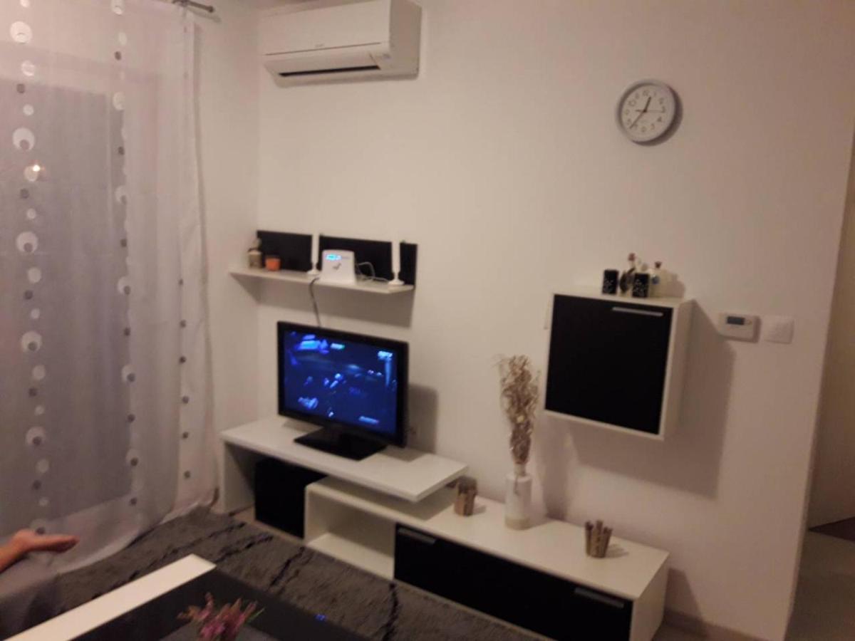 Aurora Apartma *